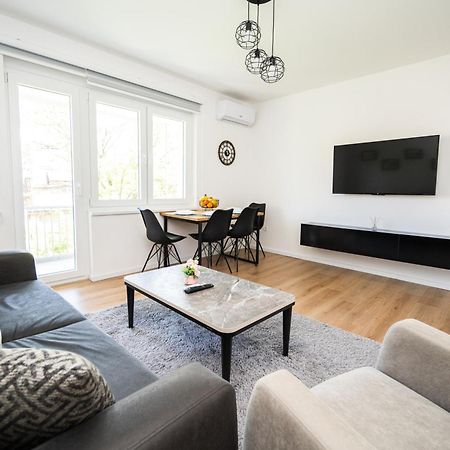 Bright 2Bdr Apartment With Balcony - Free Parking SJJ Exterior photo