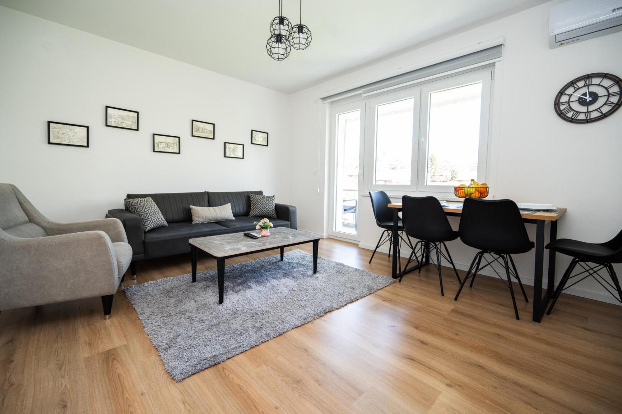 Bright 2Bdr Apartment With Balcony - Free Parking SJJ Exterior photo